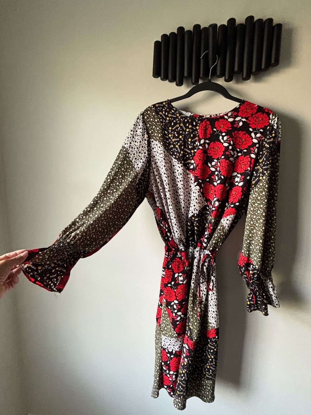 LIBBY Eldelman Floral Patchwork Long Sleeve Dress - Red, Olive, Black - Picture 4 of 8